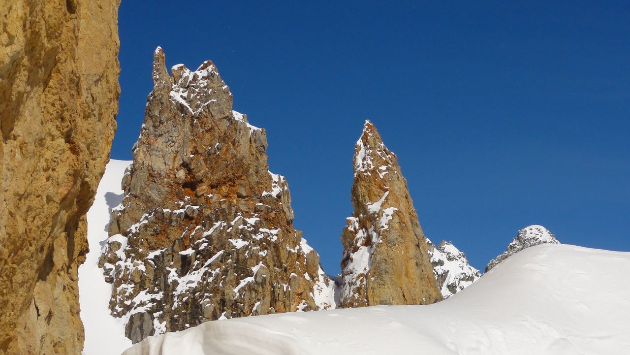 #7 en face : aiguilles en face : aiguilles