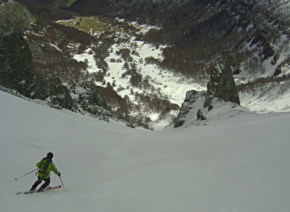 #3 Couloir du Moine : ça passe jusqu Couloir du Moine : ça passe jusqu'en bas mais c'est déjà bien lourd!