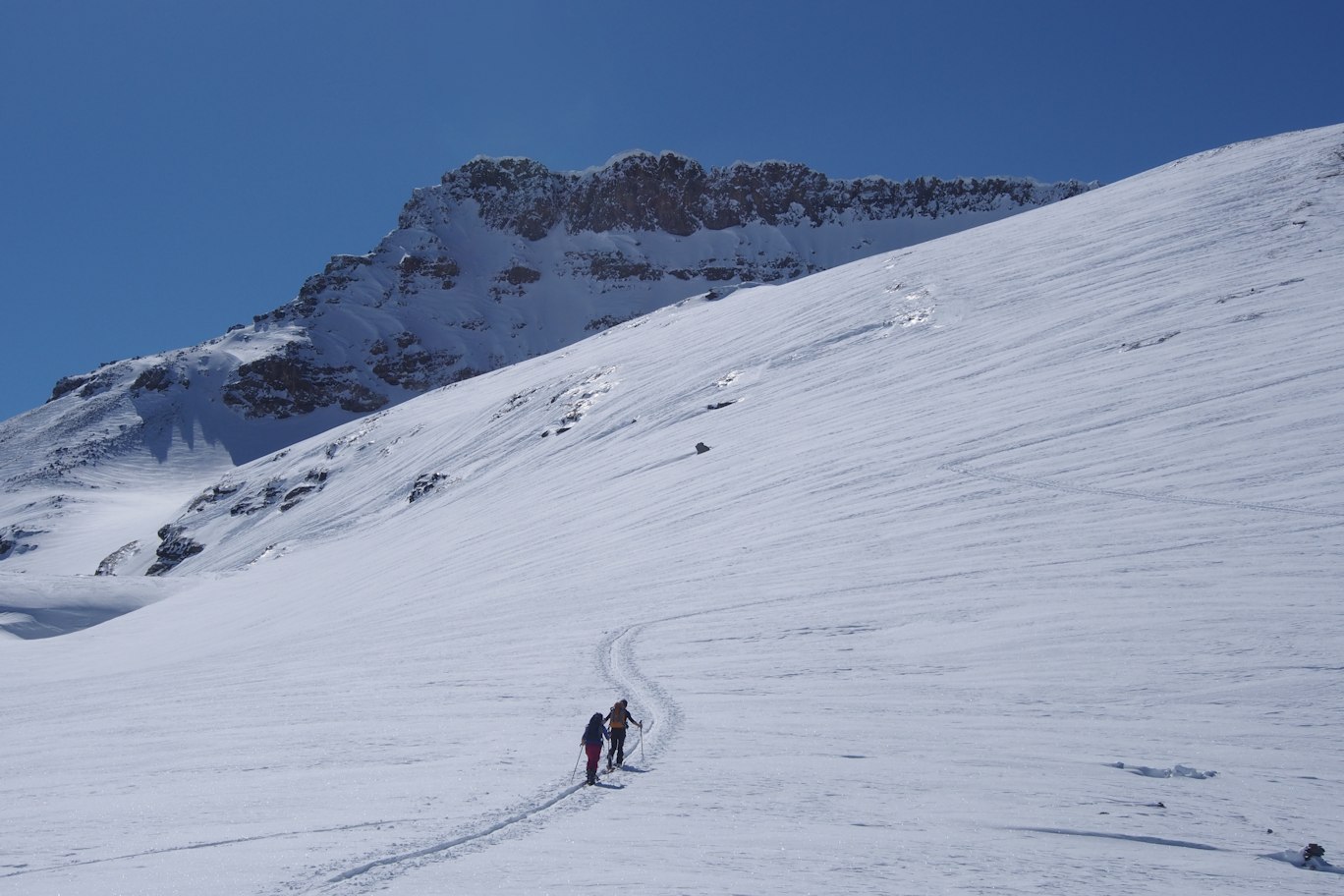#4 L L'objectif du Jour : La Rechasse (3212 m) que nous atteindrons par son versant Sud.
