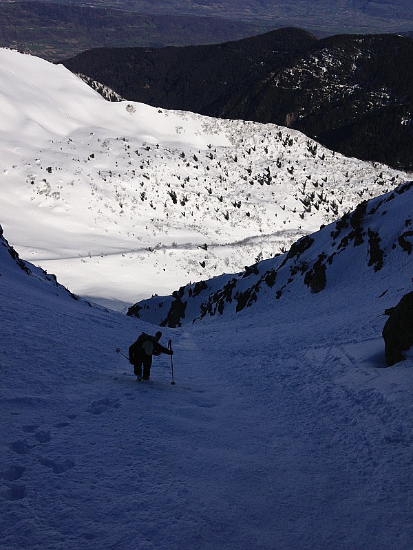 #3 Ascension du couloir NO : Suite du couloir NO : neige plus portante... Ascension du couloir NO : Suite du couloir NO : neige plus portante...