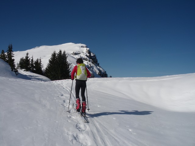 #1 Arrivée au col : Encore beaucoup de neige. Arrivée au col : Encore beaucoup de neige.