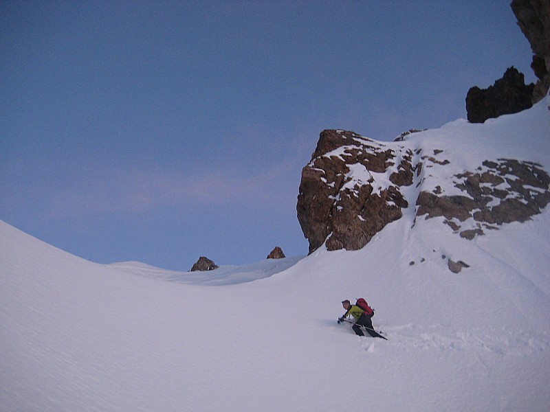 #8 Tour de la Meije : Christopher a la trace au Col de la Casse Deserte Tour de la Meije : Christopher a la trace au Col de la Casse Deserte