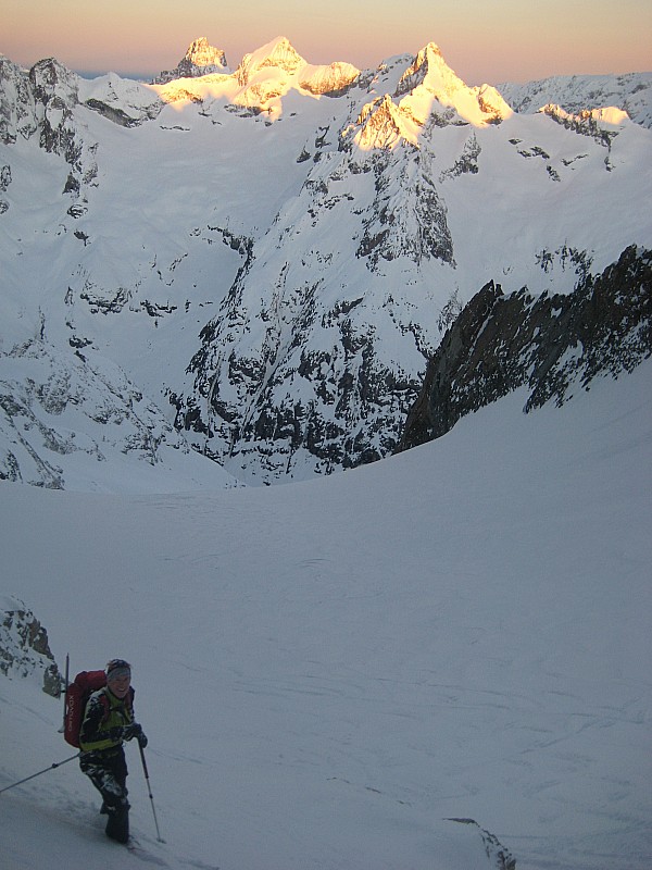 #13 Tour de la Meije : Descente devant le Pic Geny, le Plaret et la Tete de la Gandoliere Tour de la Meije : Descente devant le Pic Geny, le Plaret et la Tete de la Gandoliere