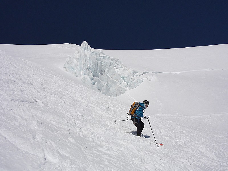#8 Virages à 4000 m : en neige bof, poudre lourde qui colle due au soleil Virages à 4000 m : en neige bof, poudre lourde qui colle due au soleil