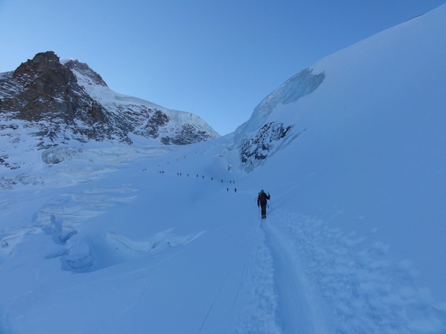 #9 En montant : Sur le glacier de Lavanciau En montant : Sur le glacier de Lavanciau