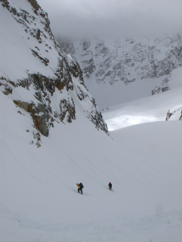 Col des neiges : belles traces les filles !