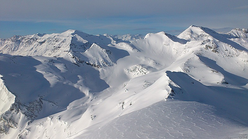 #15 Tout est blanc ! : Que de faces qui donnent envie d Tout est blanc ! : Que de faces qui donnent envie d'être skiées !