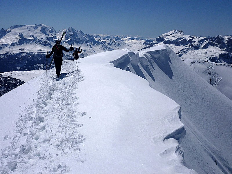 #8 la tête dans les dolos : le long de l la tête dans les dolos : le long de l'arête, on ne se lasse pas de ce paysage transalpin.