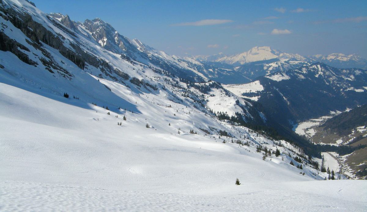 #9 Pointe des Verts : Quand même pas mal de neige pour mi-Avril Pointe des Verts : Quand même pas mal de neige pour mi-Avril