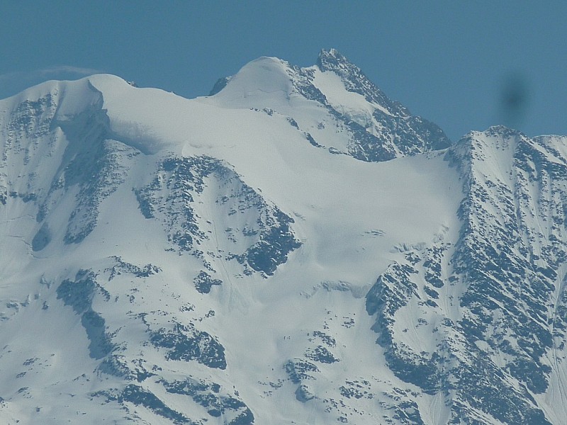#6 Miage, Armancette : Vers le massif du Mt Blanc, c Miage, Armancette : Vers le massif du Mt Blanc, c'est mieux mais aussi c'est plus haut. En arrière plan, les aig. de Tré la Tête