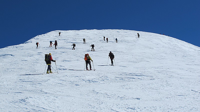 #5 Breithorn : du monde en approche du sommet Breithorn : du monde en approche du sommet