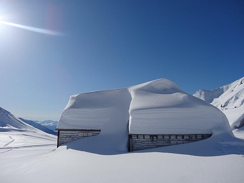 Hatcher pass : Ici aussi, y a de la neige, environ 700 m d'alt.