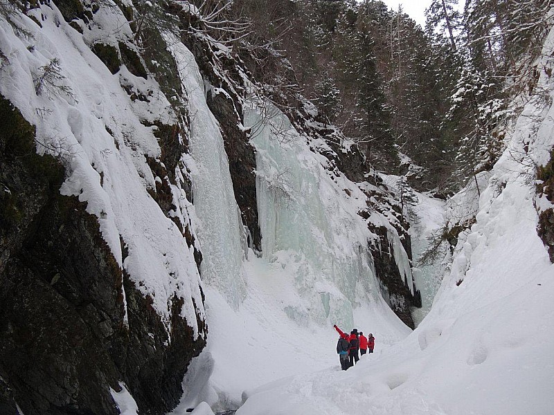 Cascades : Avis aux amateurs, y en a, beaucoup!