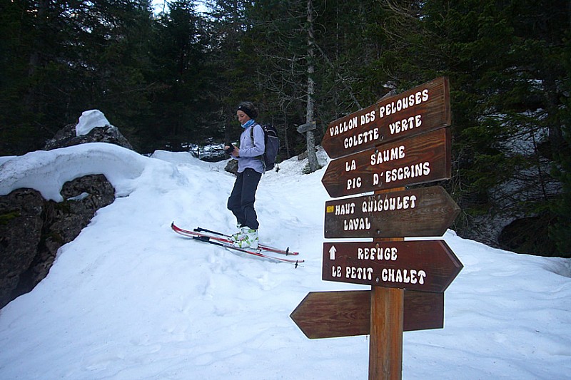 #1 On attaque le sentier dans les bois On attaque le sentier dans les bois