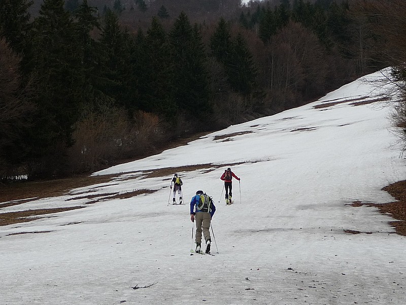 granier tancovaz : Enfin la neige sur le haut de la piste