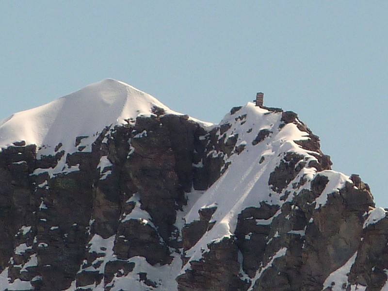 #6 non ce n non ce n'est pas une ruche! : Un p'tit zoom sur le Pic Ouest de Combeynot