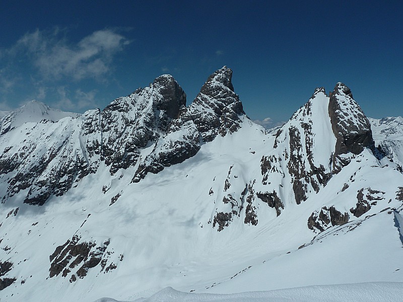 Aiguille de l'Epaisseur : les Aiguilles d'Arves, que l'on découvre seulement une fois au sommet