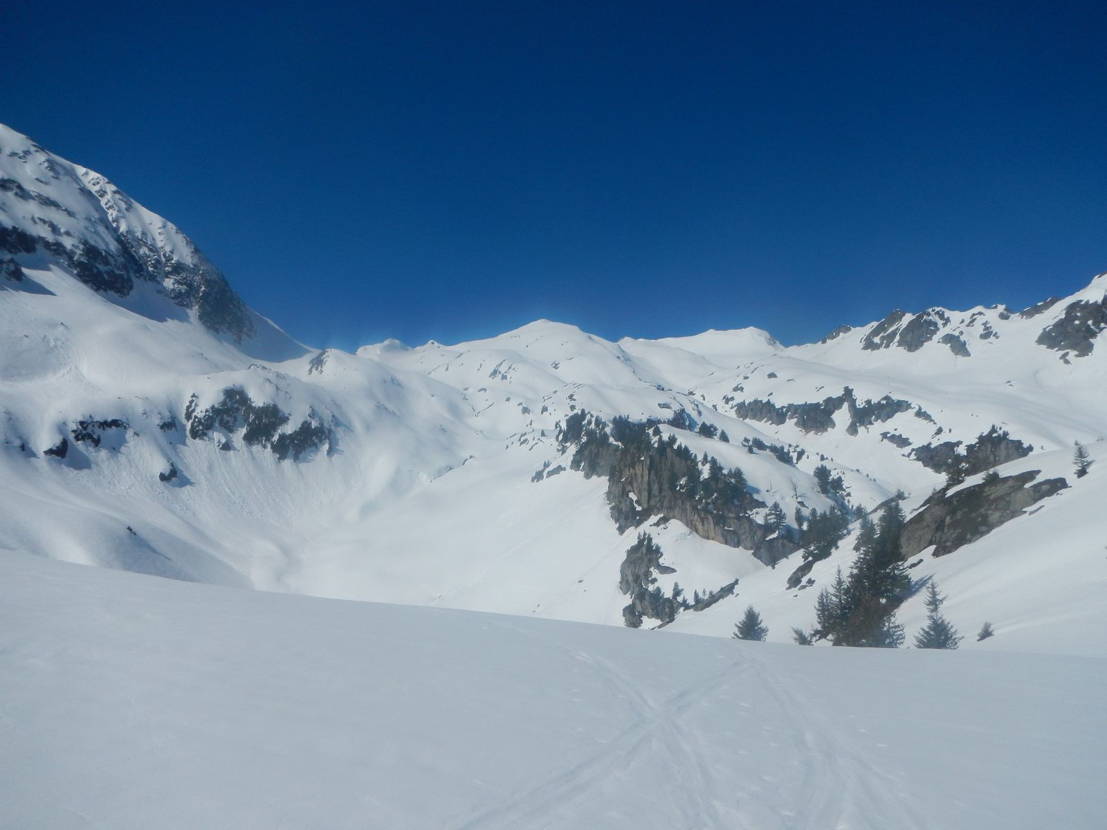 #2 Sommet en vue : joli vallon pour nous tout seul Sommet en vue : joli vallon pour nous tout seul
