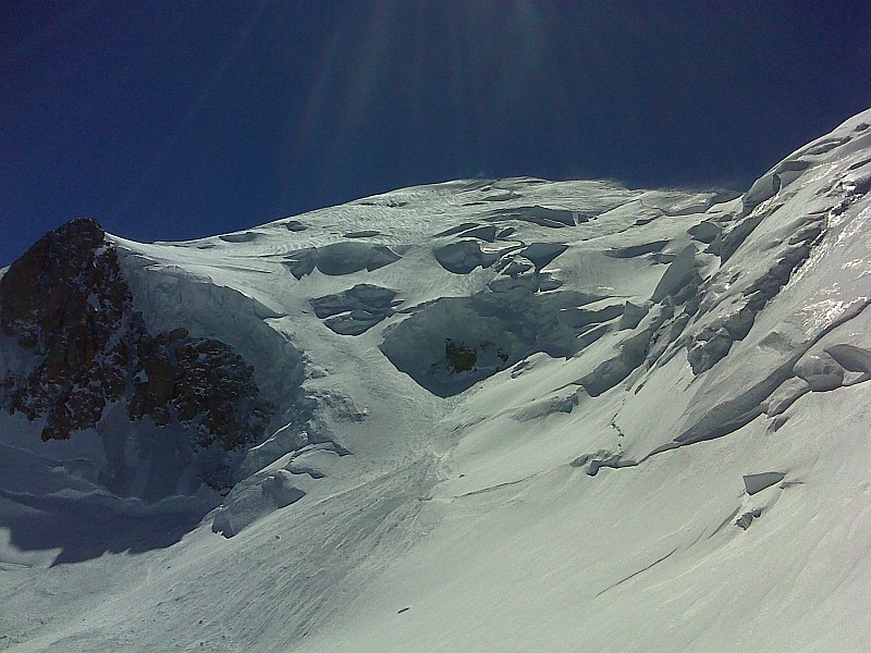#14 vue sur la face nord : Quelques traces dans la face nord vue sur la face nord : Quelques traces dans la face nord