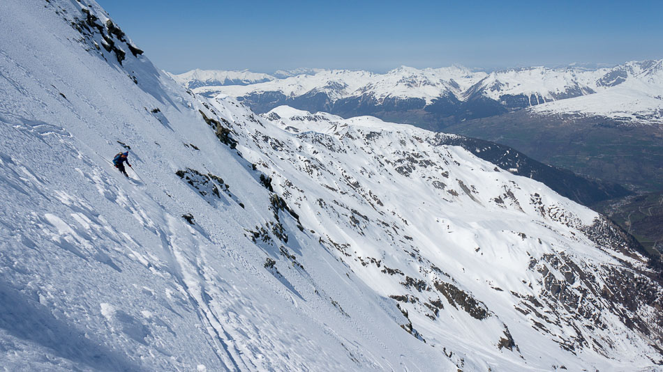 #13 C C'est large : bon ski dans le haut