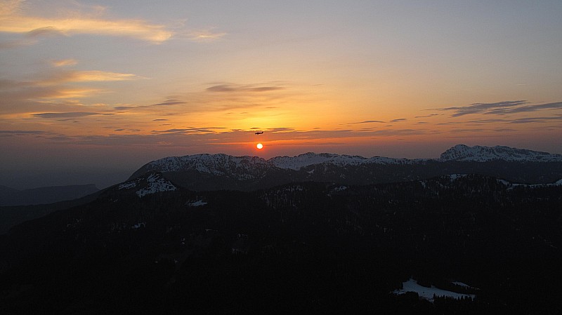 #7 Coucher de soleil : En voilà un qui a du se régaler :) Et merci pour la photo ;) Coucher de soleil : En voilà un qui a du se régaler :) Et merci pour la photo ;)