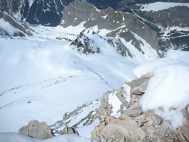 #15 Vue du Sommet : On aperçoit deux traces dans le Glacier du Grand Marchet ... Vue du Sommet : On aperçoit deux traces dans le Glacier du Grand Marchet ...