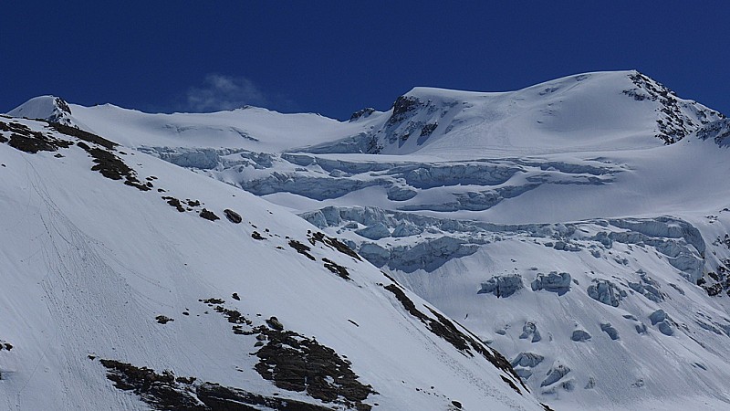 #22 Un peu plus bas : Paysage très glaciaire Un peu plus bas : Paysage très glaciaire