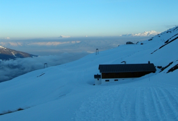#4 départ de la cabane : adieu cabane, au départ, on emprunte la piste de rackrack départ de la cabane : adieu cabane, au départ, on emprunte la piste de rackrack
