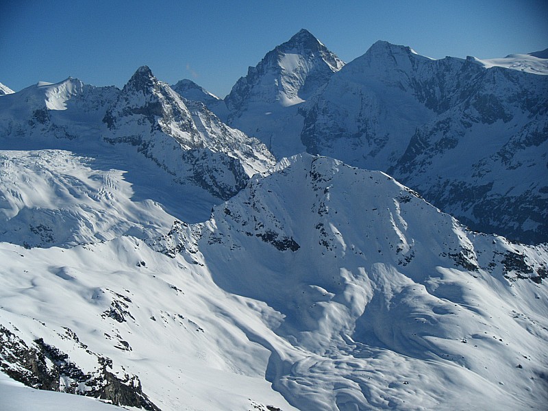 #31 à la cab de Tracuit : autres sommets mythiques : Dent Blanche et Grand Cornier à la cab de Tracuit : autres sommets mythiques : Dent Blanche et Grand Cornier