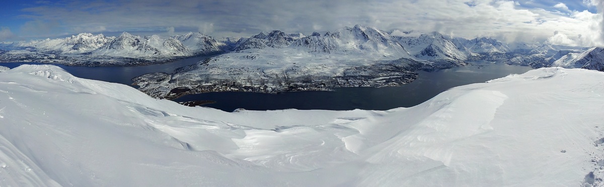 Musnestinden : Sommet mineur, pano majeur