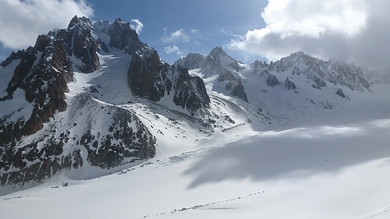 #1 l l'Aiguille d'Argentière : et le col d'Argentière depuis le glacier des Rognons