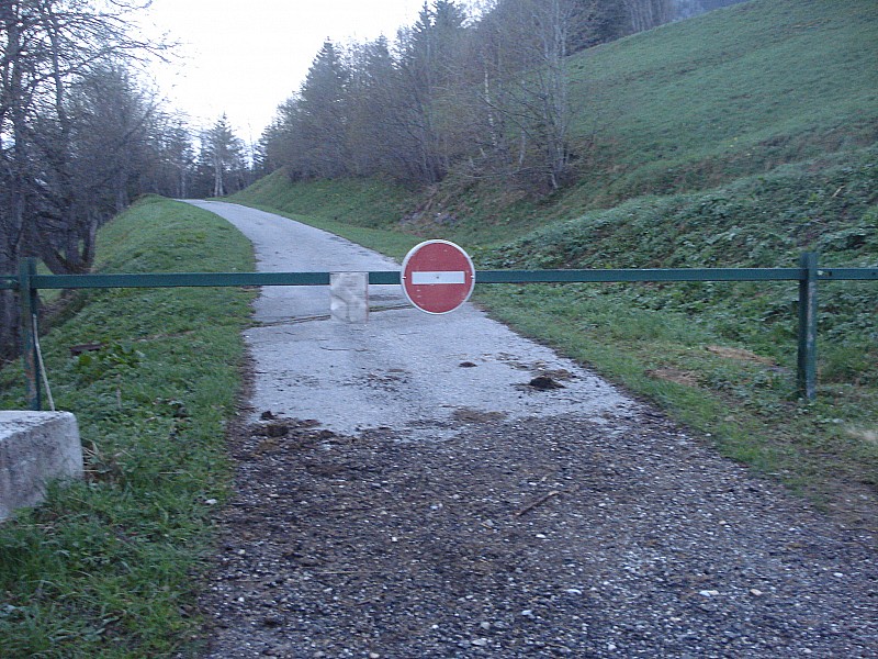 #1 pt du vallonnet : ils doivent la retirer c pt du vallonnet : ils doivent la retirer c'est aprés midi.