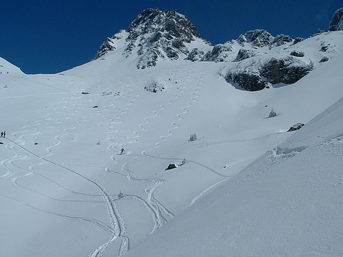 Top ski : Une neige de rêve et des virages, des virages...
Vraiment top...