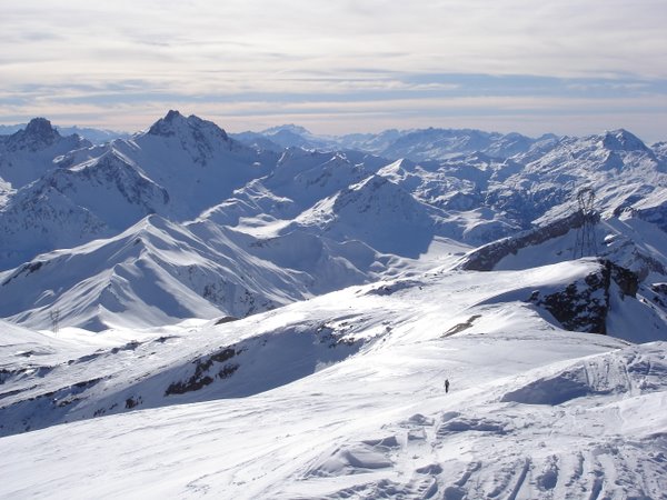 Montée à la Tête N des Fours : Le Beaufortain en fond (Aiguille du Grand Fond et Aiguille de la Nova)