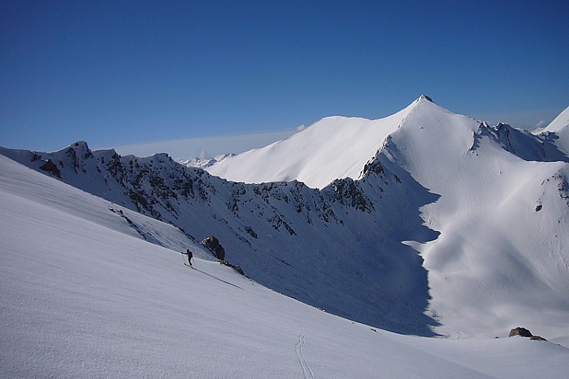 #7 On arrive sous le sommet (grande Combe au fond) On arrive sous le sommet (grande Combe au fond)