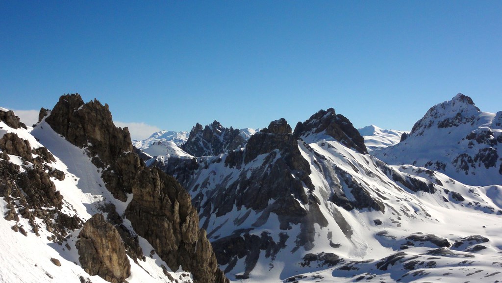 #7 vers la NE : Aiguille noire en arrière plan vers la NE : Aiguille noire en arrière plan