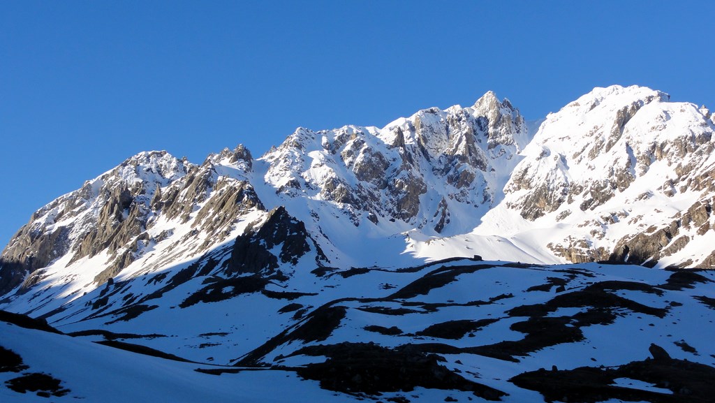 #1 sommet et couloir : depuis les Mottets sommet et couloir : depuis les Mottets