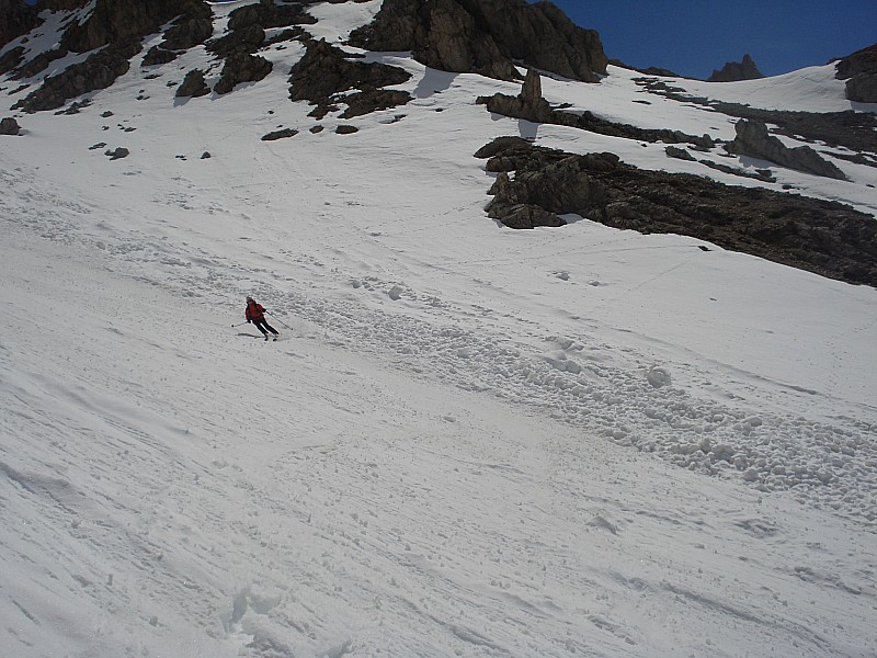 #14 roc de bassagne : méme dans les pentes des cavales neige bien revenue. roc de bassagne : méme dans les pentes des cavales neige bien revenue.