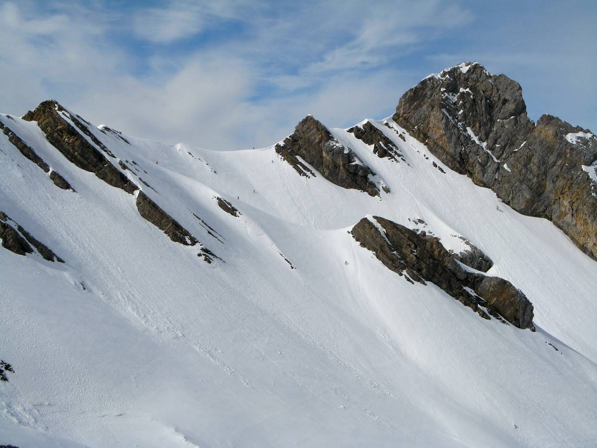 #7 combe de la Torchère : Du côté des Parrossaz ... du monde dans la petite combe que je viens de descendre combe de la Torchère : Du côté des Parrossaz ... du monde dans la petite combe que je viens de descendre