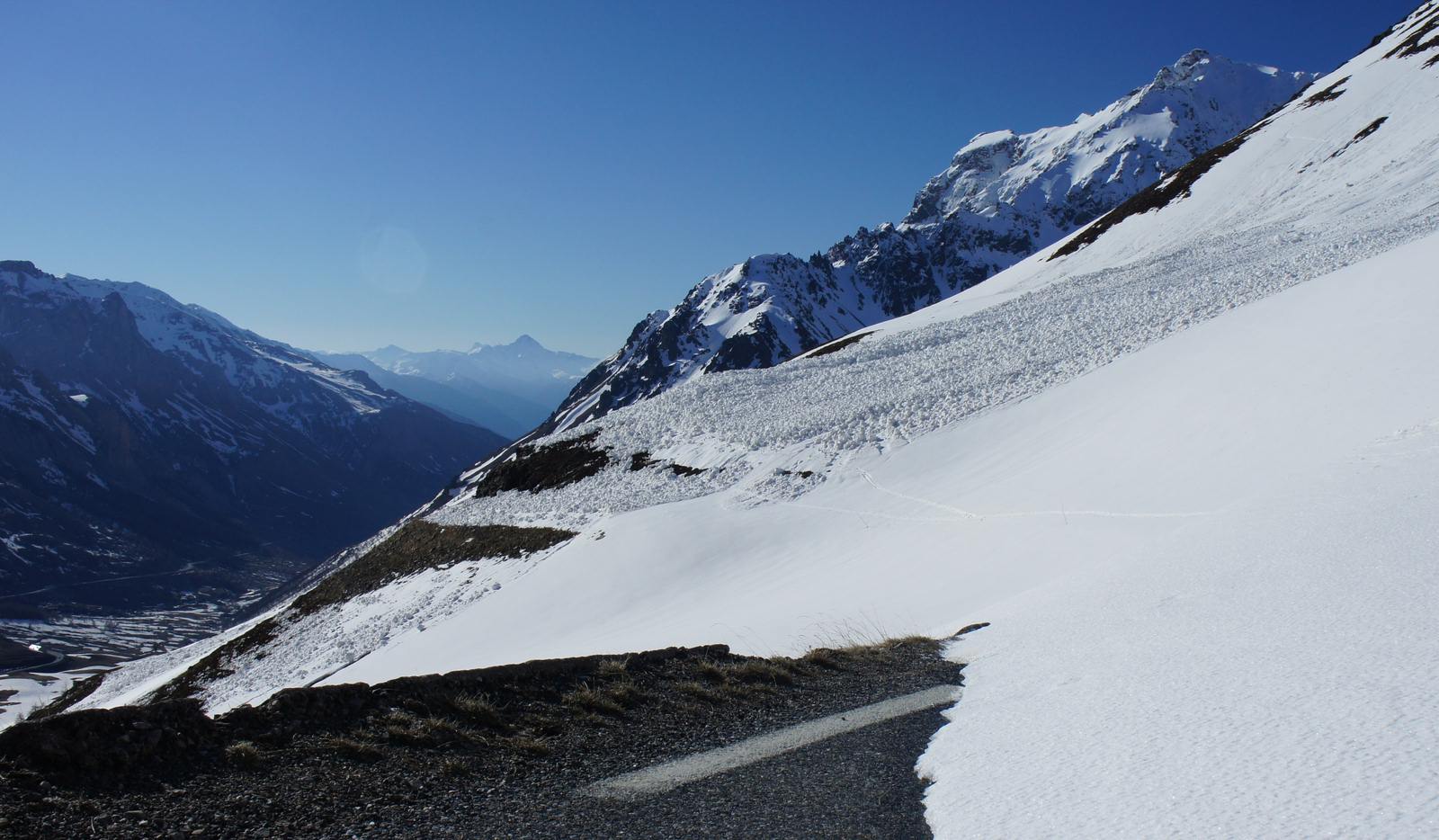 #3 Toujours la route.... là, y a un indice !! Toujours la route.... là, y a un indice !!
