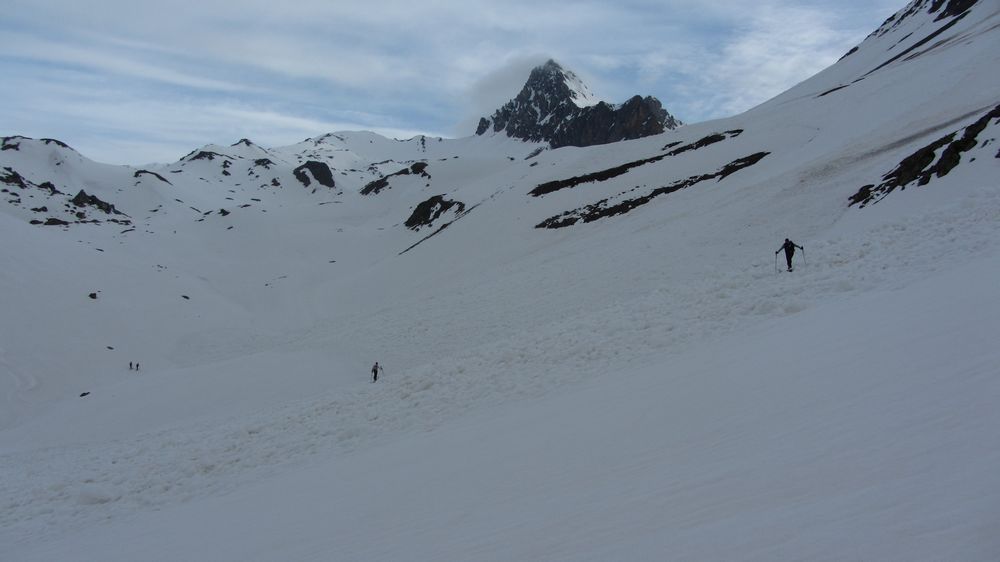 #2 Pic de la Moulinière : Objectif initial en vue, chacun son chemin en boules ou pas... Pic de la Moulinière : Objectif initial en vue, chacun son chemin en boules ou pas...