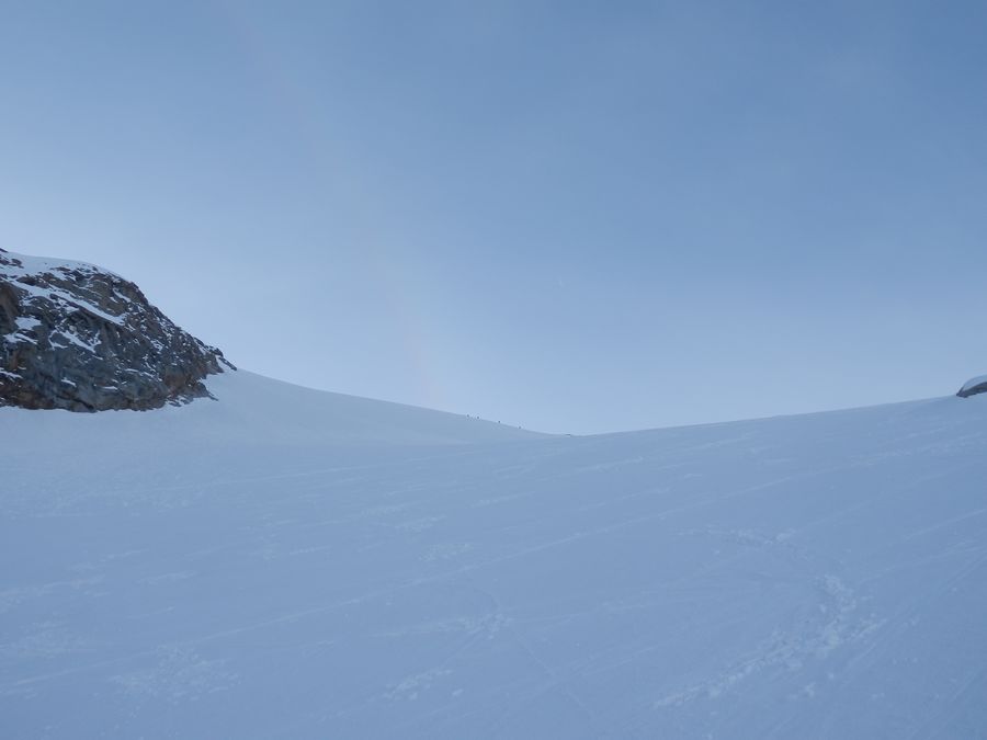 #7 Montée vers Grand Paradis : Un arc en ciel, le temps change.. Montée vers Grand Paradis : Un arc en ciel, le temps change..