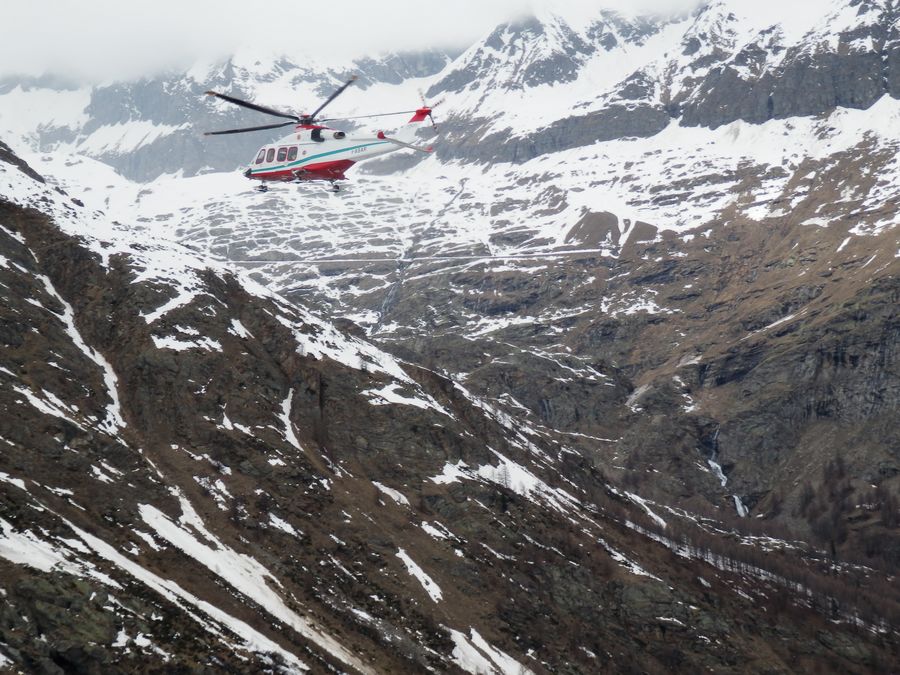 #12 Secours Alpin Val d Secours Alpin Val d'Aoste : Appelés pas loin...