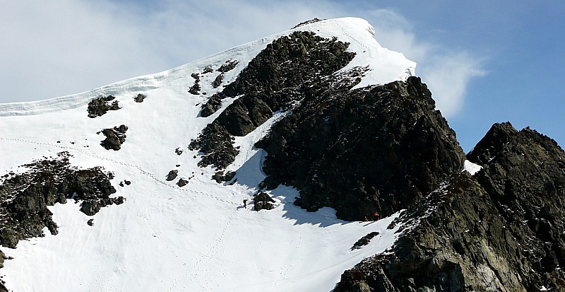 #10 Vue sur le Grand Sorbier : Aux premières loges ... sur les randonneurs d Vue sur le Grand Sorbier : Aux premières loges ... sur les randonneurs d'en face