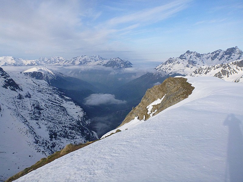 #10 La vallée : Vu du sommet des Aiguillettes La vallée : Vu du sommet des Aiguillettes