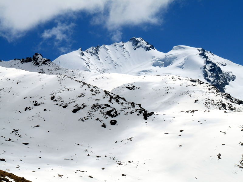 L'itinéraire de descente ... : Depuis le Tashütte, nous avons une vue imprenable sur la descente que nous venons de massacrer.