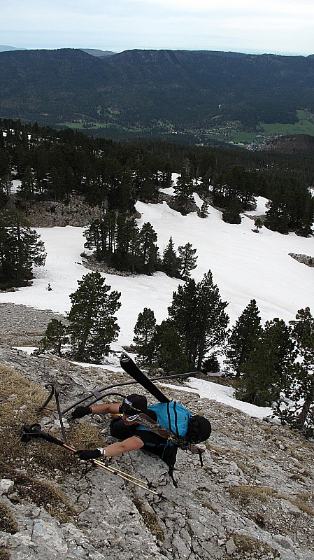 #1 Grimpette : Un peu de rocher pour changer de la poudre d Grimpette : Un peu de rocher pour changer de la poudre d'Avril!
On voit le pique métallique qui sert de repère pour débuter la monter à l'arche.
