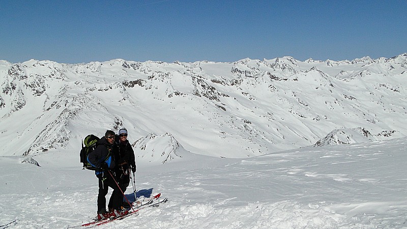 #7 Ötztal 2013 : Descente du Similaun.
Un aperçu des jours suivants... On est mieux là qu Ötztal 2013 : Descente du Similaun.
Un aperçu des jours suivants... On est mieux là qu'au boulot !