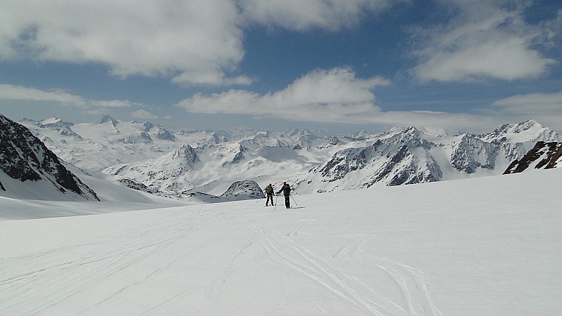 #19 Ötztal 2013 : Encore du ski grand large sur le glacier Kleinevernagtferner. Y a de la place pour tout le monde ! Ötztal 2013 : Encore du ski grand large sur le glacier Kleinevernagtferner. Y a de la place pour tout le monde !
