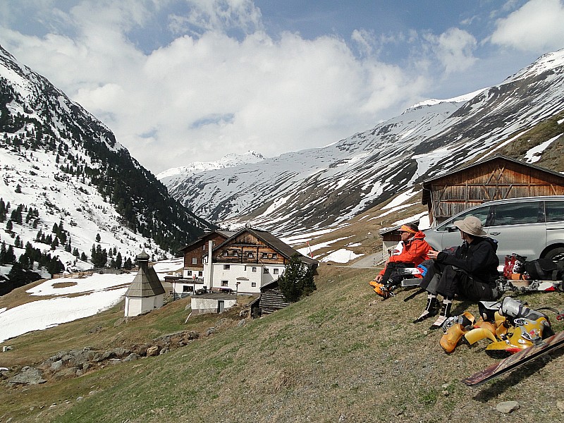 #21 Ötztal 2013 : Arrivée à Vent (Rofen). L Ötztal 2013 : Arrivée à Vent (Rofen). L'enneigement en versant Sud Sud-Est n'est pas exceptionnel